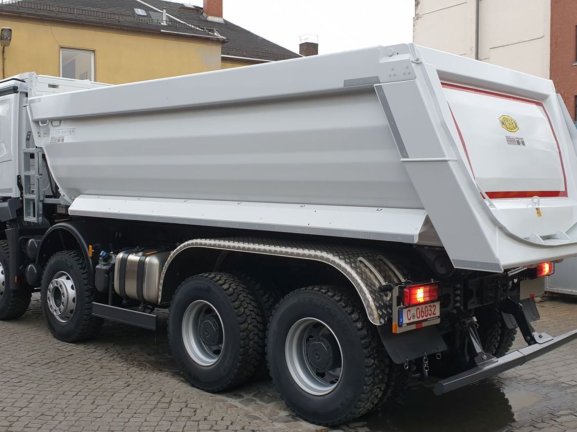 MB Hinterkipper für Schüttguttransporte