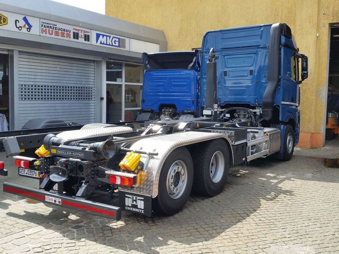 MB Abrollkipper für Abrollcontainertransporte