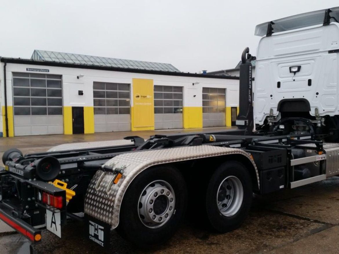 MB Abrollkipper für Abrollcontainertransporte