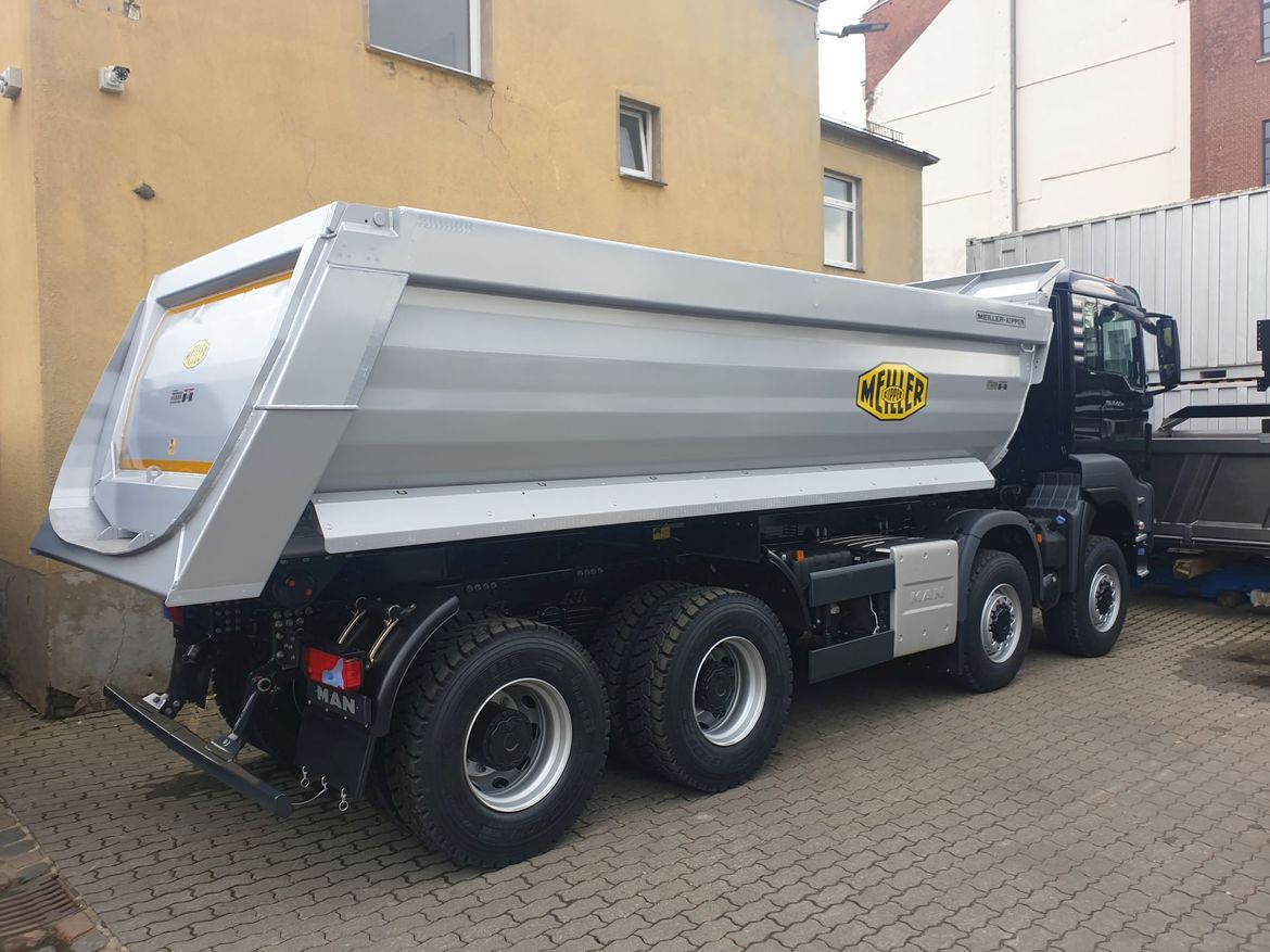 MAN Hinterkipper für Schüttguttransporte