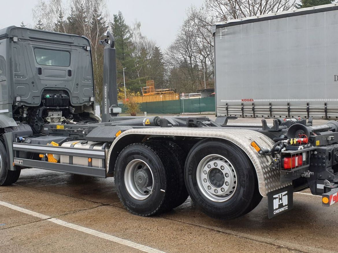 MB Abrollkipper für Containertransporte