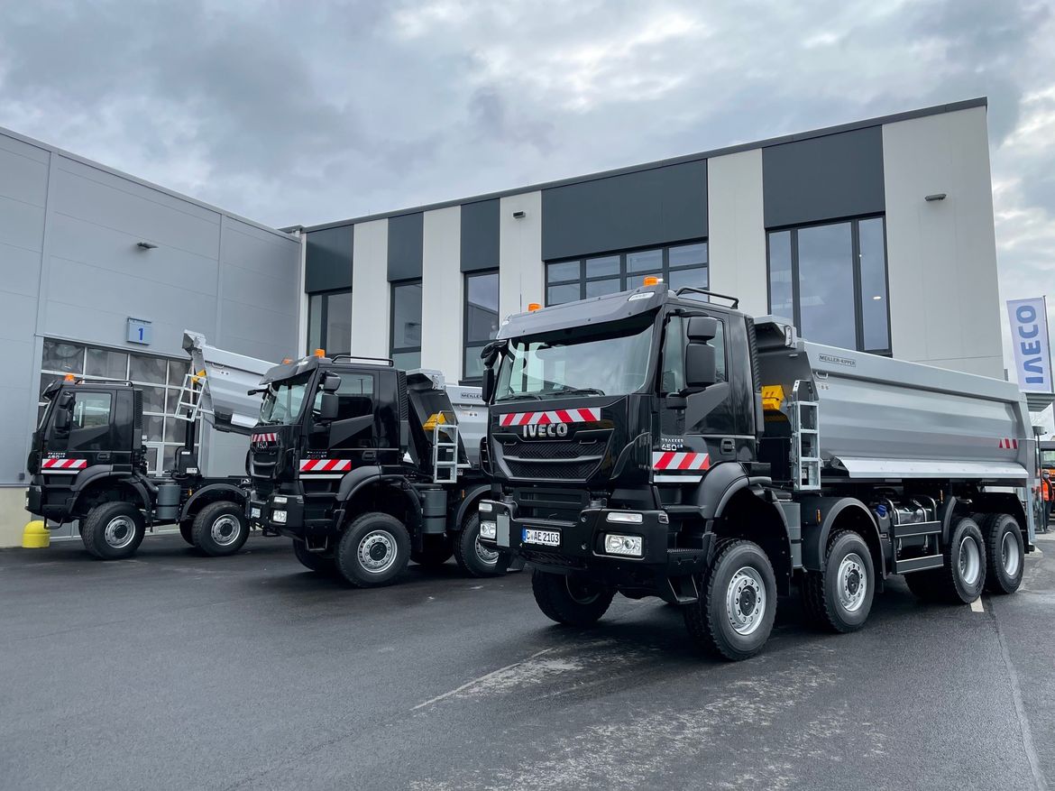 IVECO Hinterkipper für Schüttguttransporte