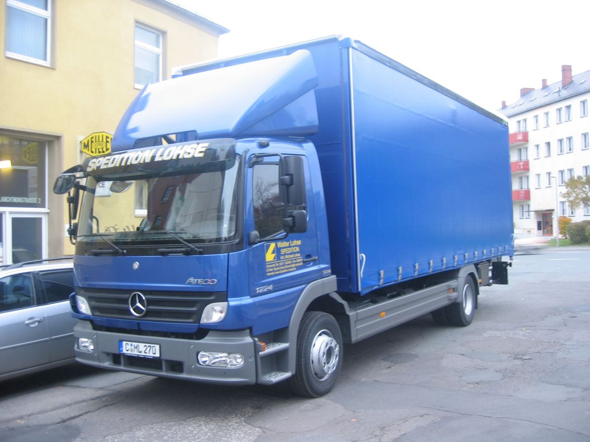 MB Pritsche mit Ladebordwand für Stückguttransporte