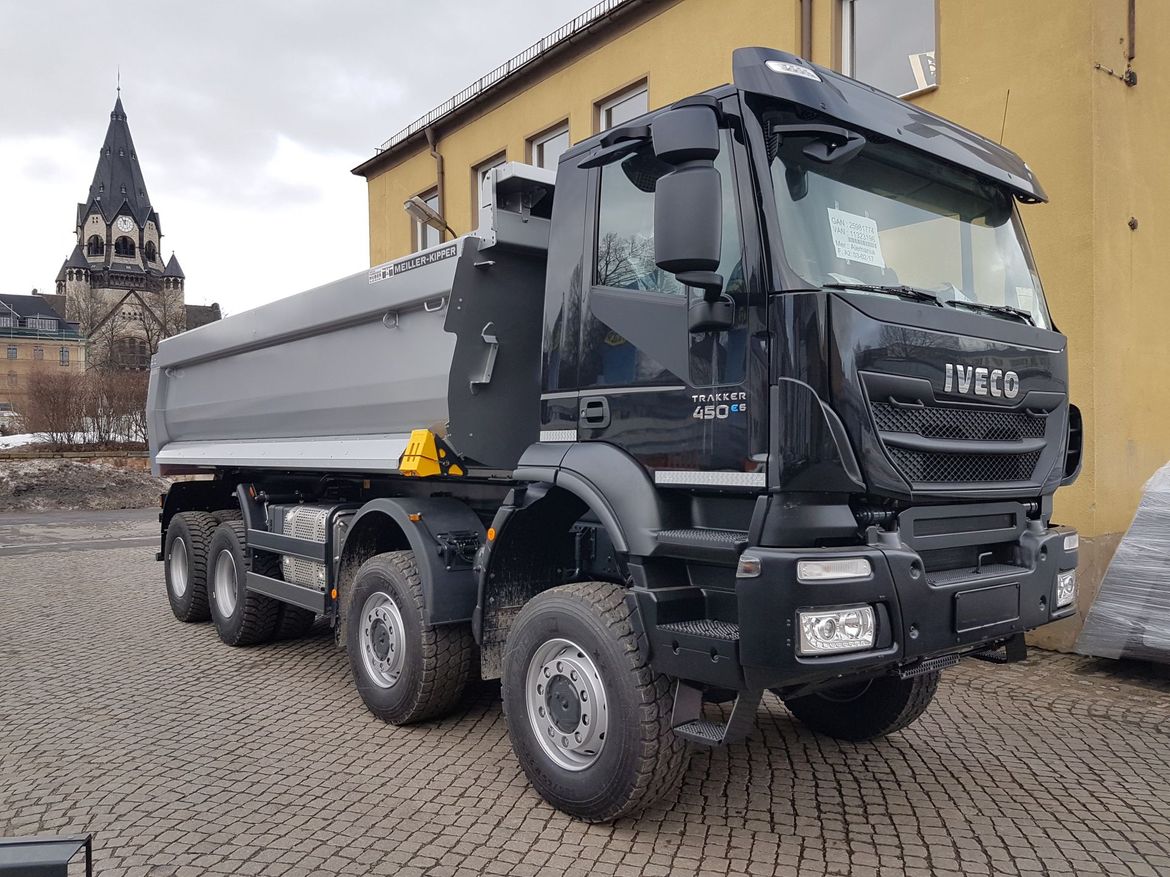 IVECO Hinterkipper für Schüttguttransporte
