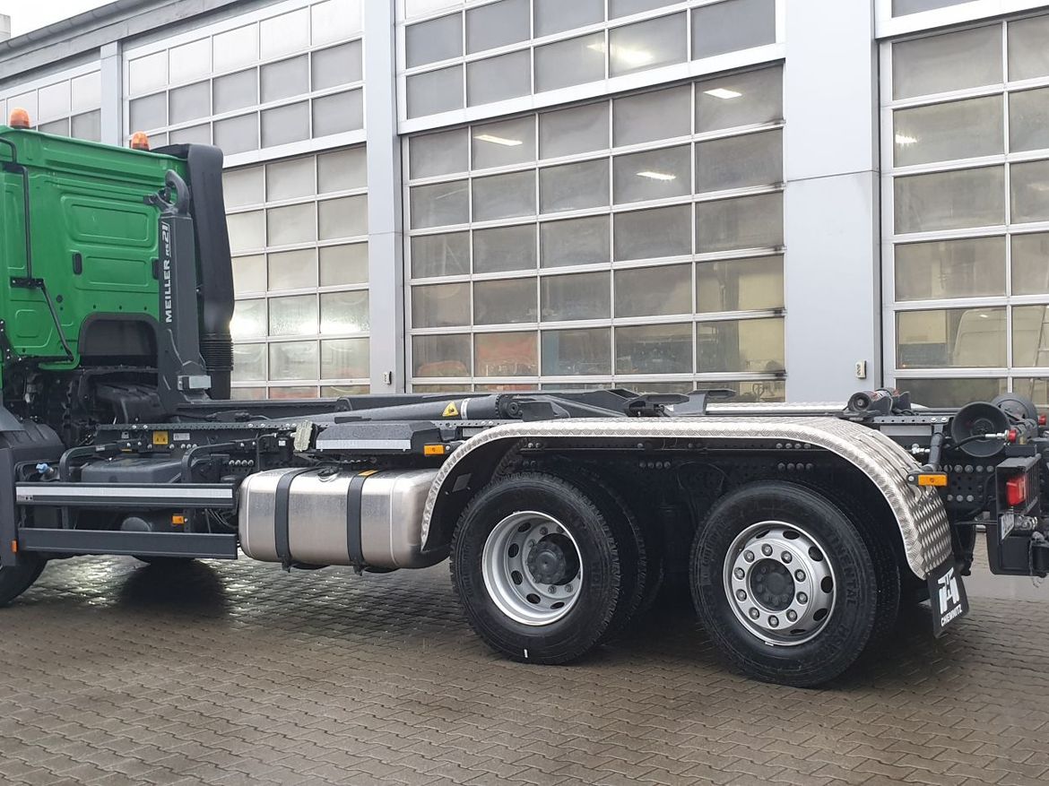 MB Abrollkipper für Containertransporte