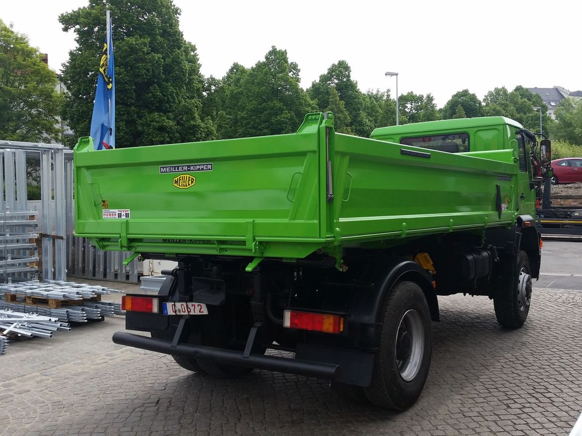 MAN Dreiseitenkipper für Schüttguttransporte
