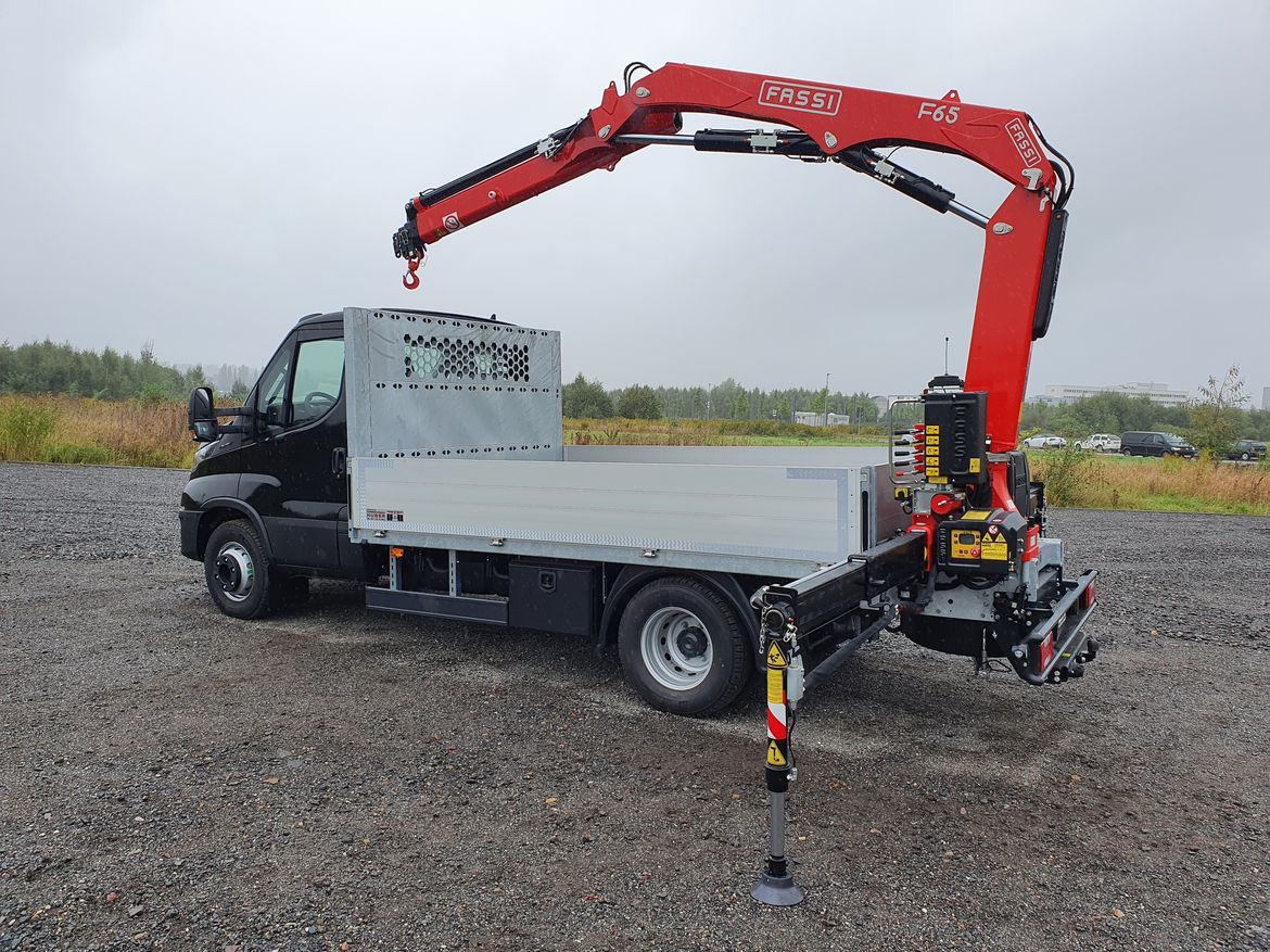 IVECO Pritsche  für Garten- und Landschaftsbau