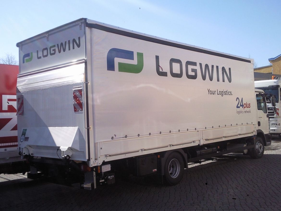 MAN Pritsche mit Ladebordwand für Stückguttransporte