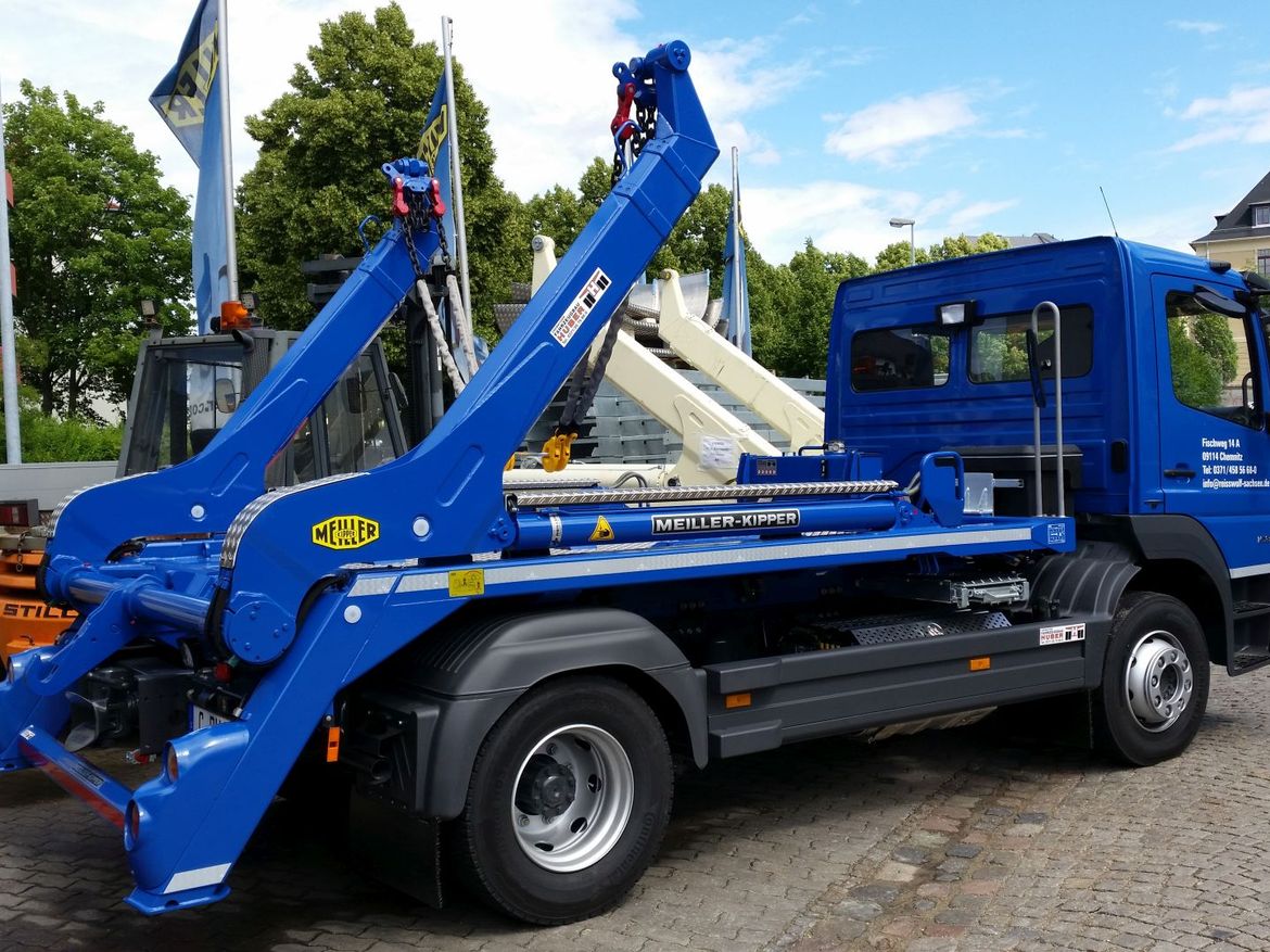 MB Absetzkipper für Absetzcontainertransporte