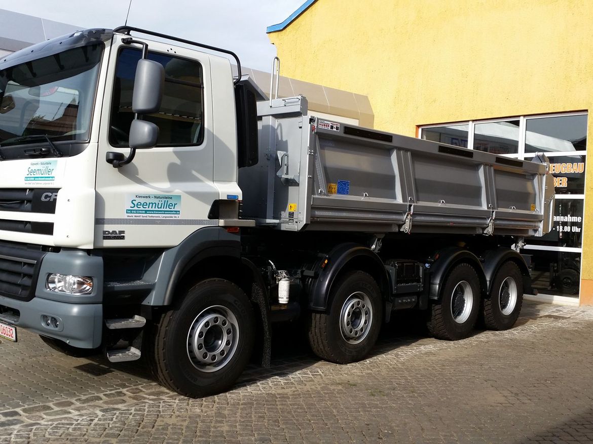 DAF Dreiseitenkipper für Schüttguttransporte