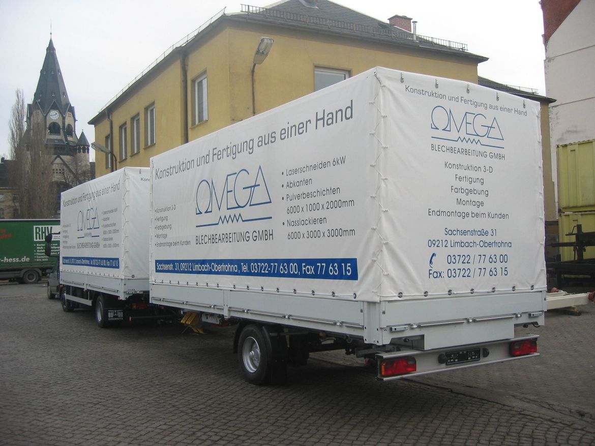 IVECO Pritsche mit Pritschenanhänger für Stückguttransporte