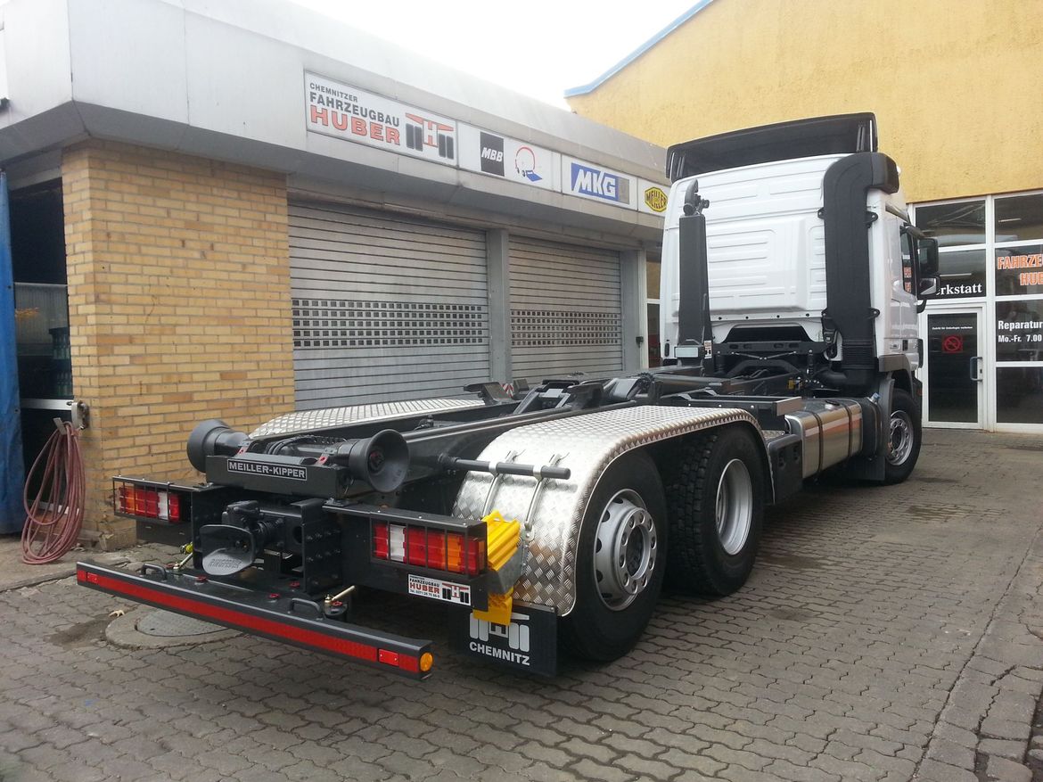 MB Abrollkipper für Abrollcontainertransporte